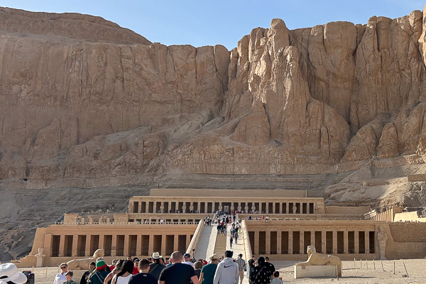 Hatshepsutin temppeli 