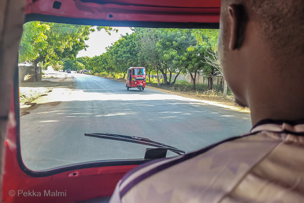 Riksakyydill� Kongo Riverille  