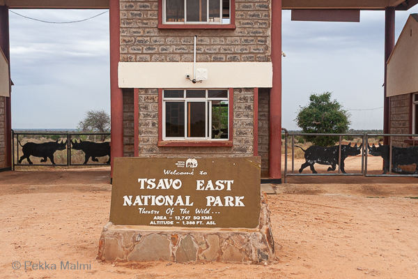 It�-Tsavon luonnonpuiston portti  